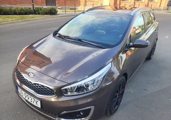 Kia Ceed cena 49900 przebieg: 167000, rok produkcji 2018 z Wałbrzych małe 781